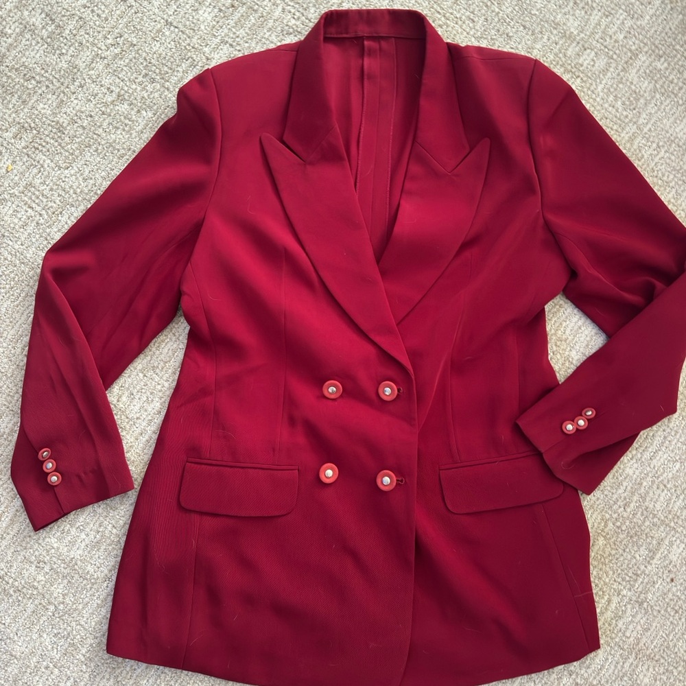 Chic Burgundy Double-Breasted Women's Blazer